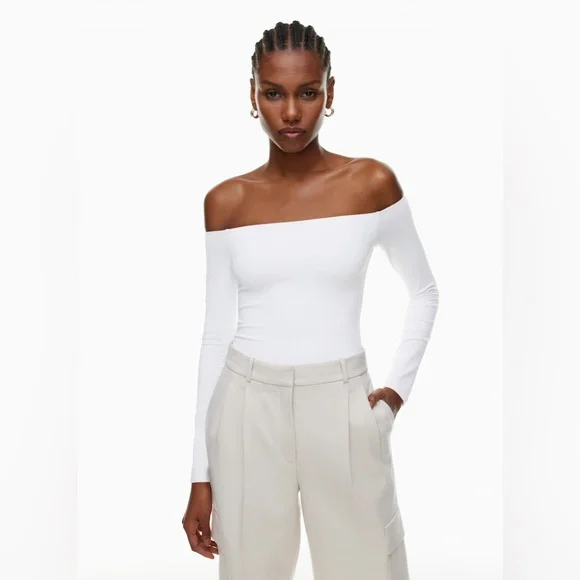 NWT New Aritzia Contour Off-shoulder Longsleeve Top White Size Small - Picture 1 of 9